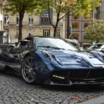 Hvilket materiale bør jeg kigge efter, når jeg køber en golfparaply?